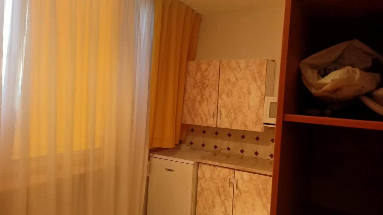 Kawalerka Czestochowa 17 Apartment Екстериор снимка