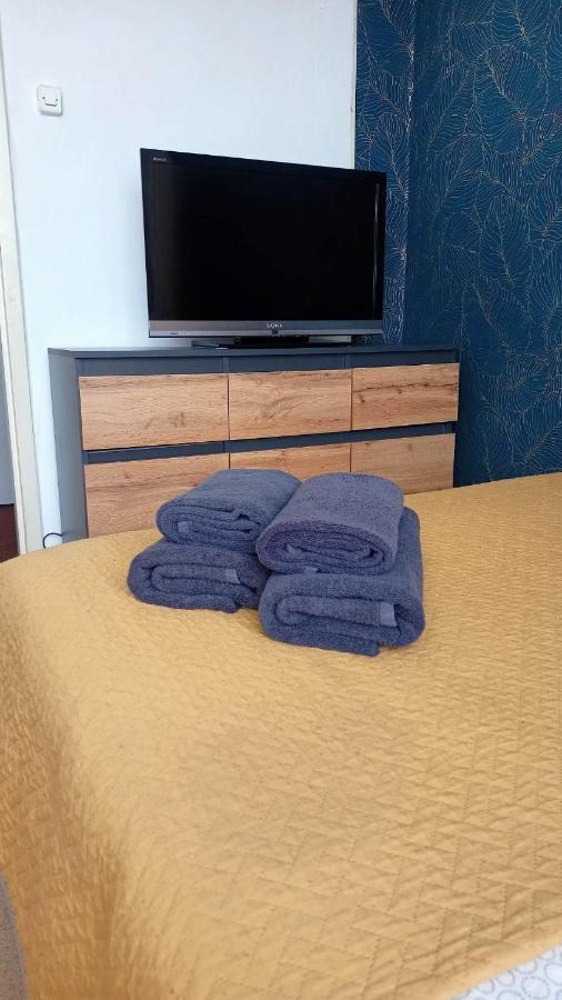 Kawalerka Czestochowa 17 Apartment Екстериор снимка