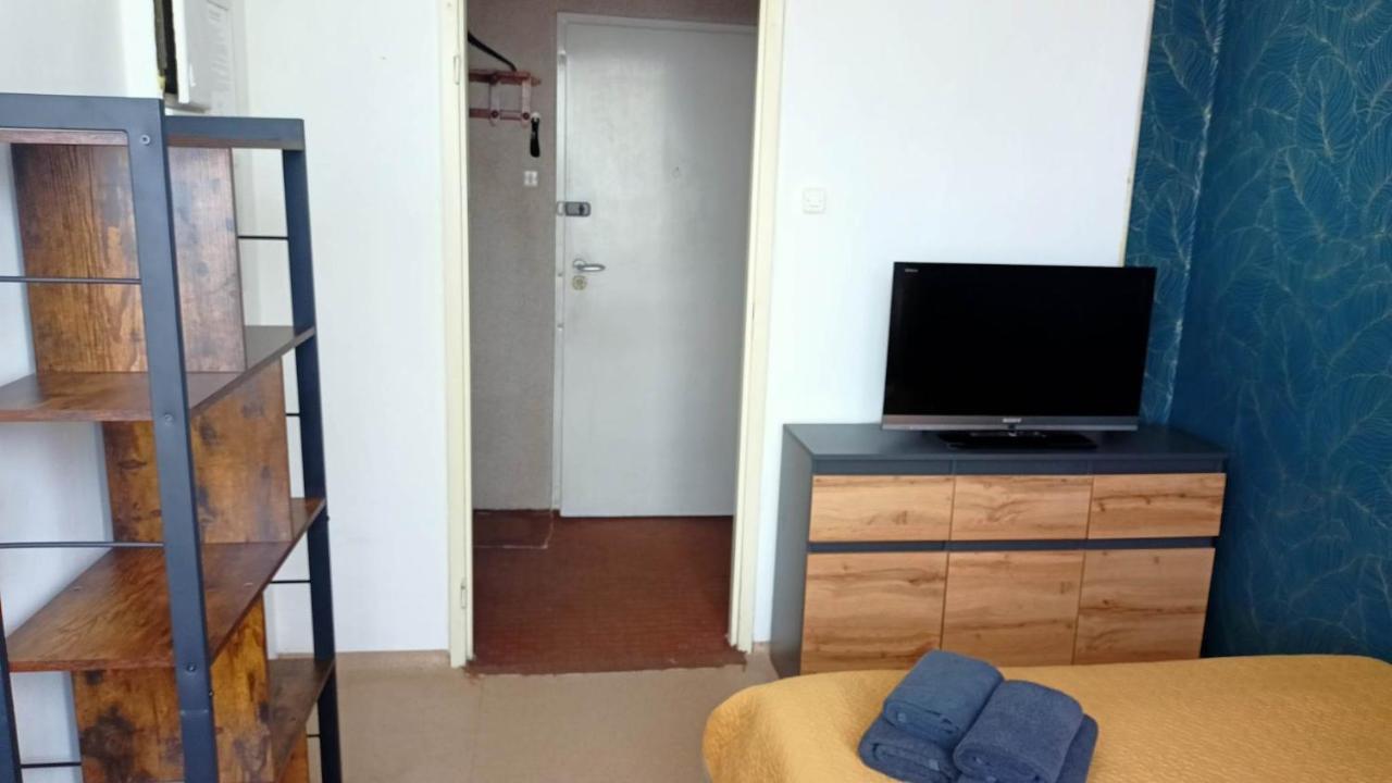 Kawalerka Czestochowa 17 Apartment Екстериор снимка